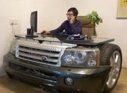 A bold stab at making a desk more like a car.