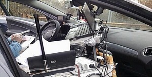 Cars make poor desks