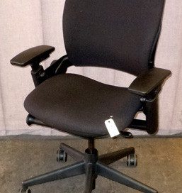 Pre-Owned Steelcase Leap Task Chair