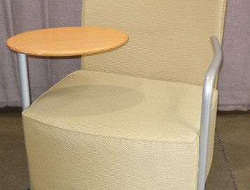 Pre-Owned Herman Miller Celeste Tablet Lounge Chair